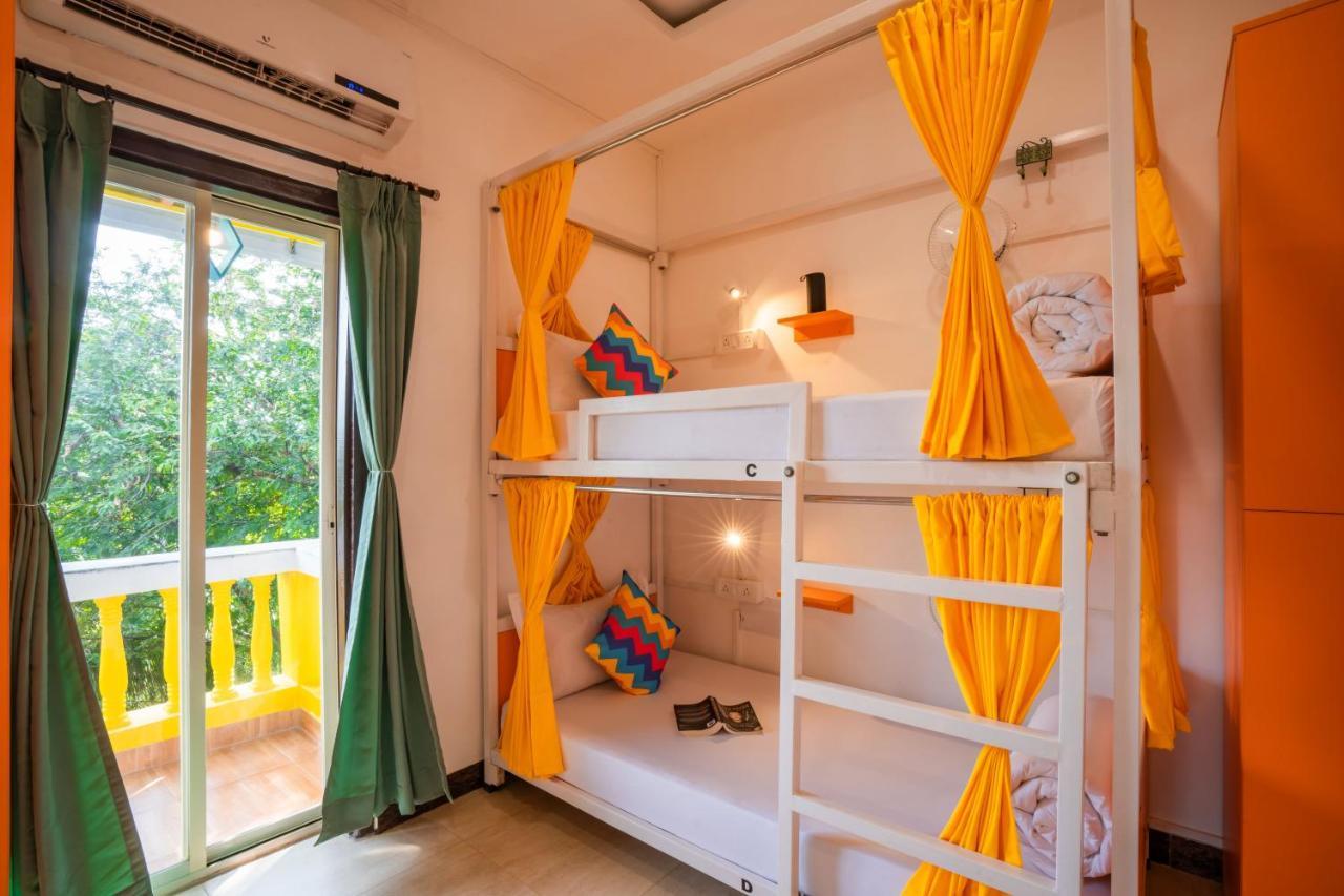 Gostops Plus Goa Vagator Old Goa Exterior foto