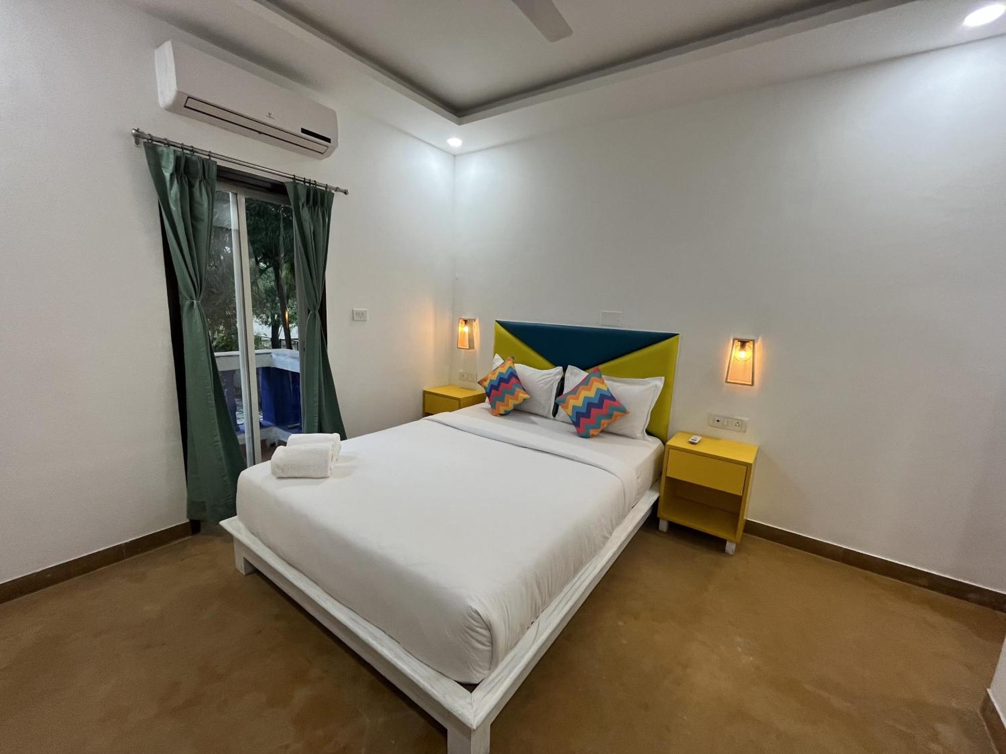 Gostops Plus Goa Vagator Old Goa Exterior foto